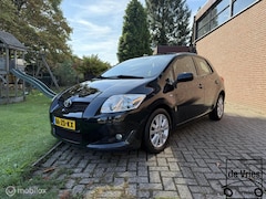 Toyota Auris - 1.6-16V Luna