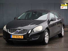 Volvo V60 - 1.6 T3 Kinetic Navigatie/Parkeersensor/Trekhaak