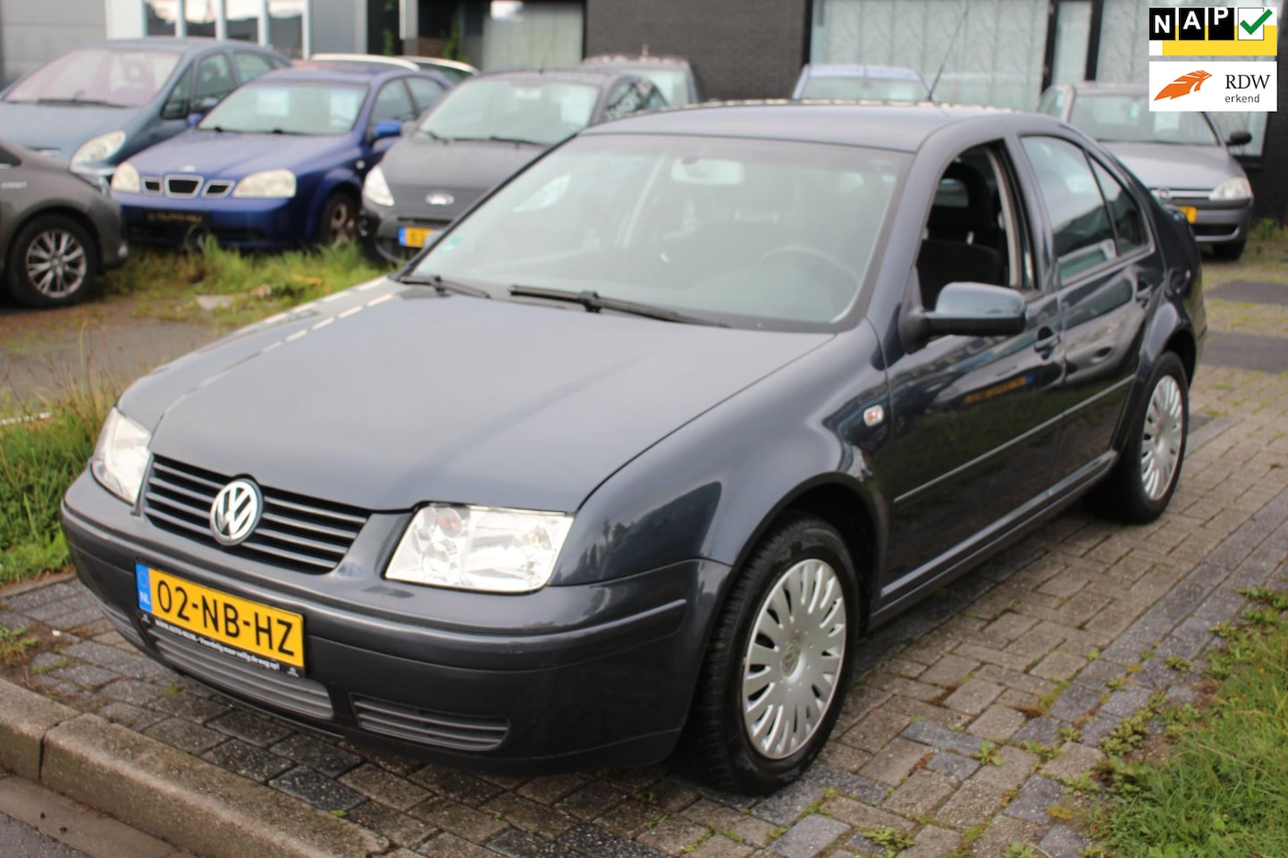 Volkswagen Bora - 2.0 Comfortline Climate Cruise Bluetooth Trekhaak 4 Elec ramen NAP APK - AutoWereld.nl