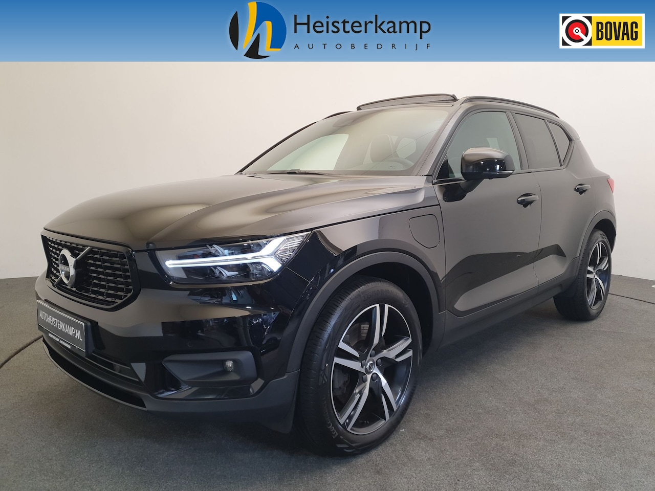 Volvo XC40 - Recharge P8 AWD 408pk R-Design Wegklapbare trekhaak, Camera - AutoWereld.nl