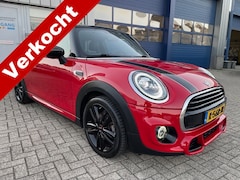 MINI Cooper - 1.5 Classic Chili Red JCW Leer Carbon black John Cooper Works uitvoering