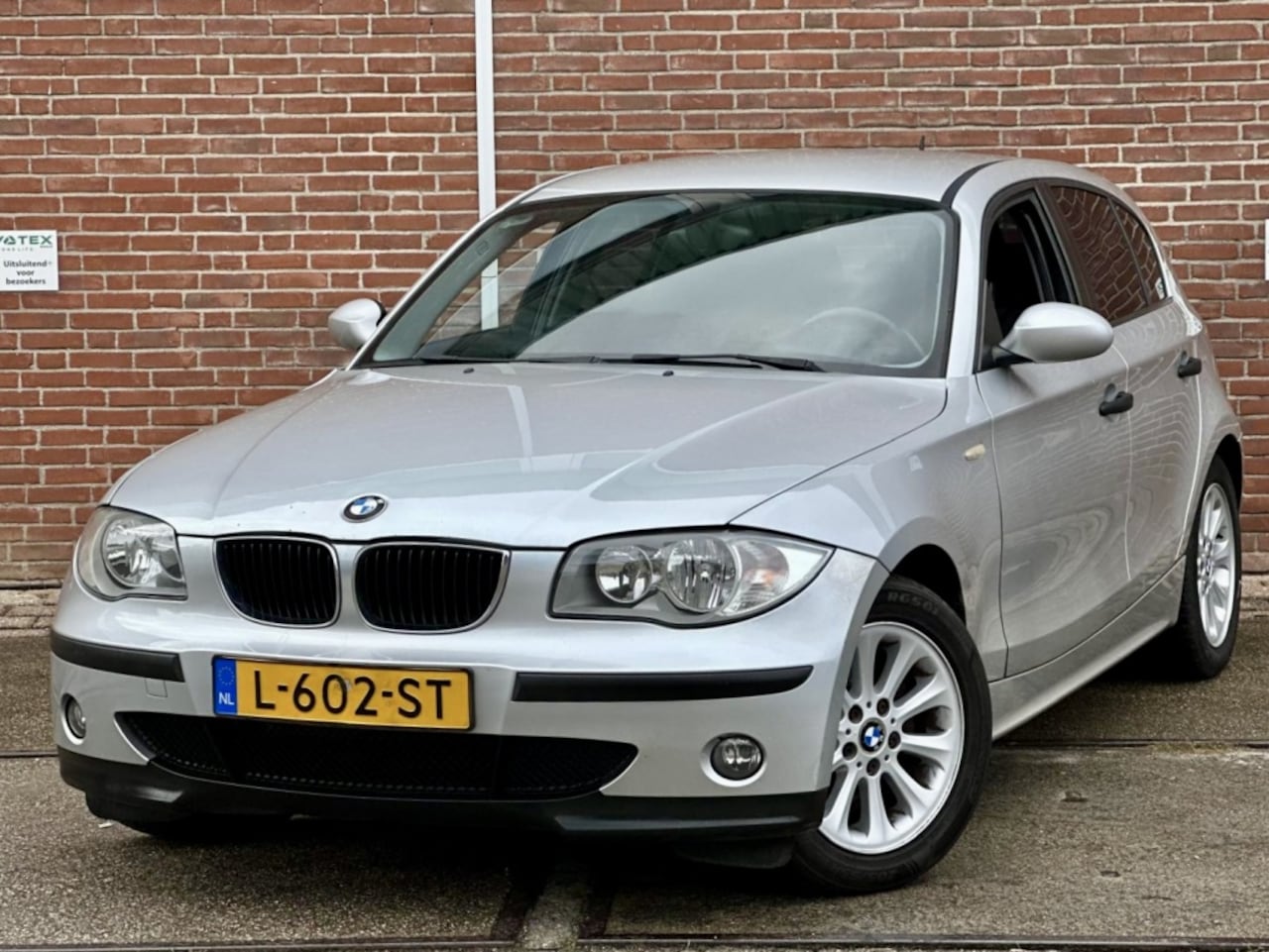 BMW 1-serie - 116i 116i - AutoWereld.nl