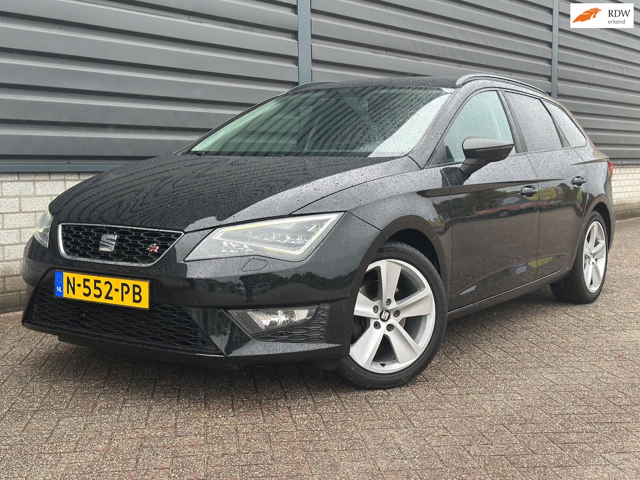 SEAT Leon ST - 1.4 TSI FR Business Trekhaak Navi Cruise Led - AutoWereld.nl