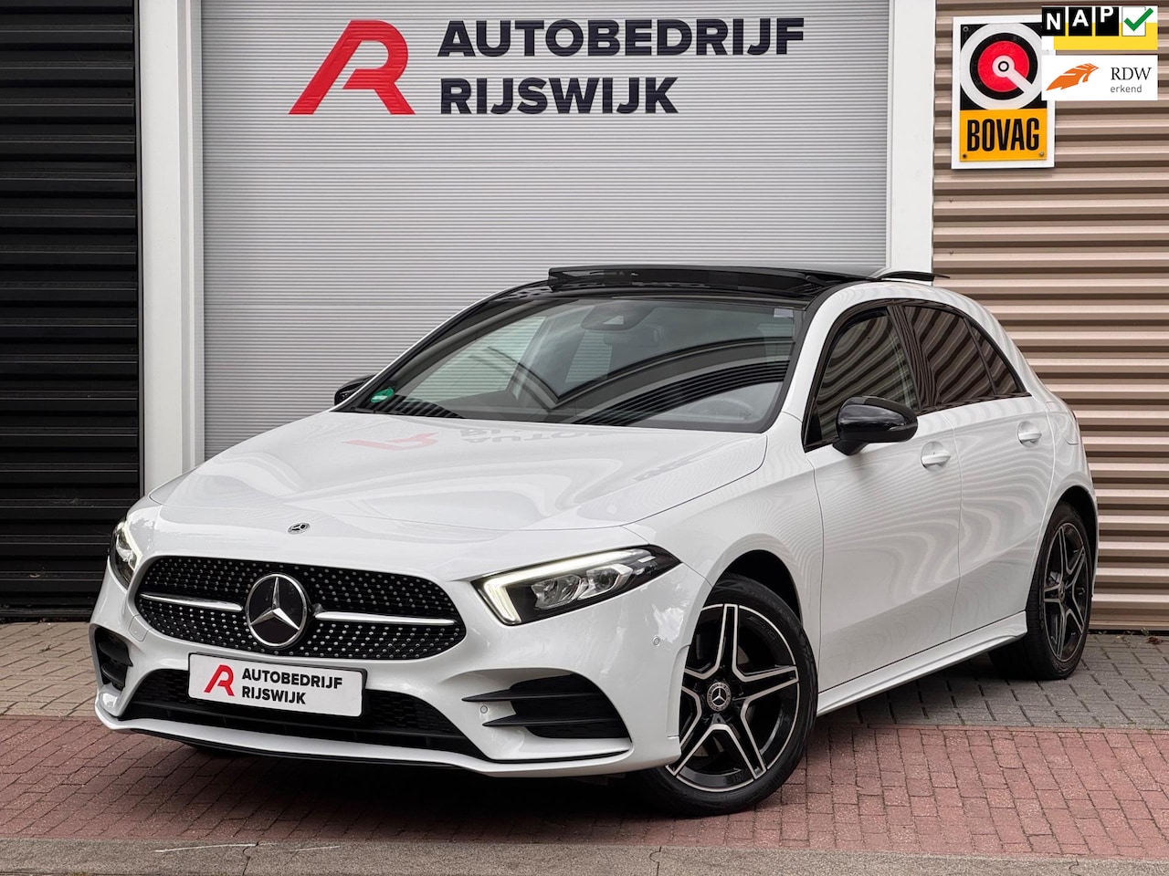 Mercedes-Benz A-klasse - 250 e Business Solution AMG Pano/Sfeer/Camera - AutoWereld.nl