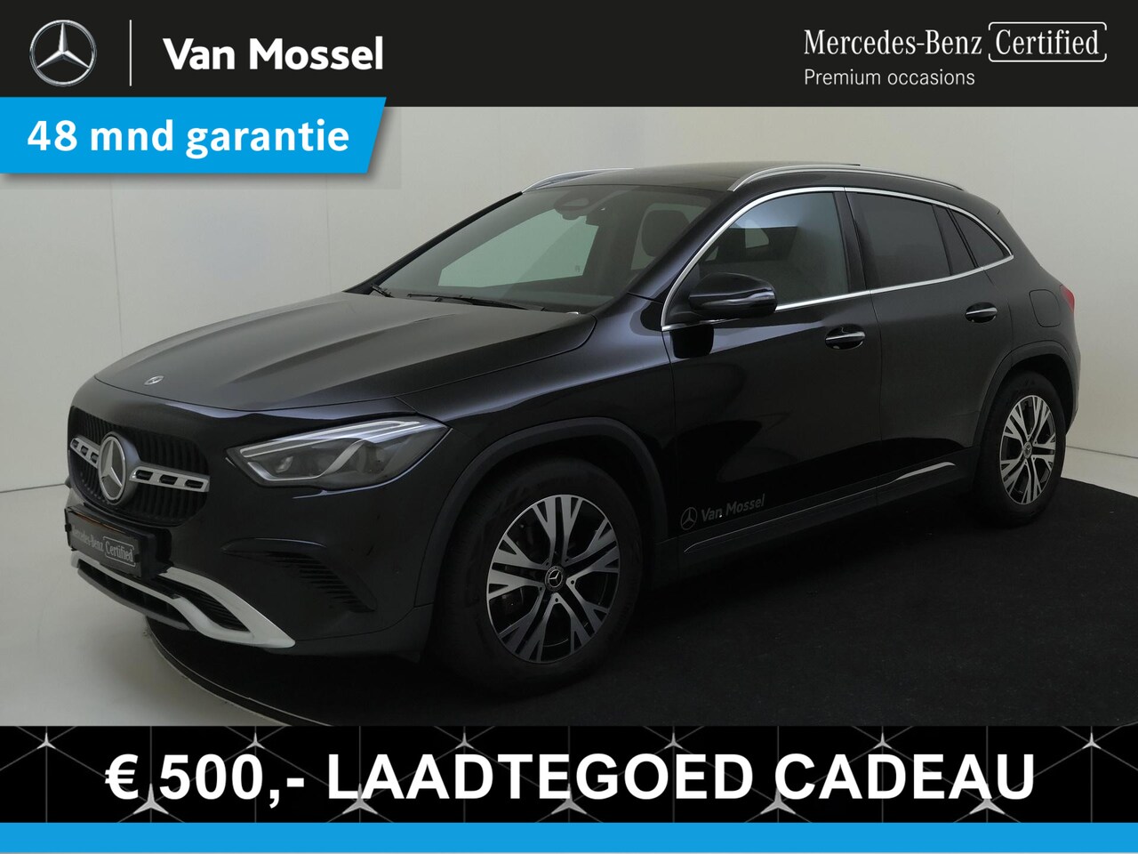Mercedes-Benz GLA-Klasse - 180 Star Edition / Stoelverwarming / Achteruitrijcamera / Panaroma-schuifdak / - AutoWereld.nl