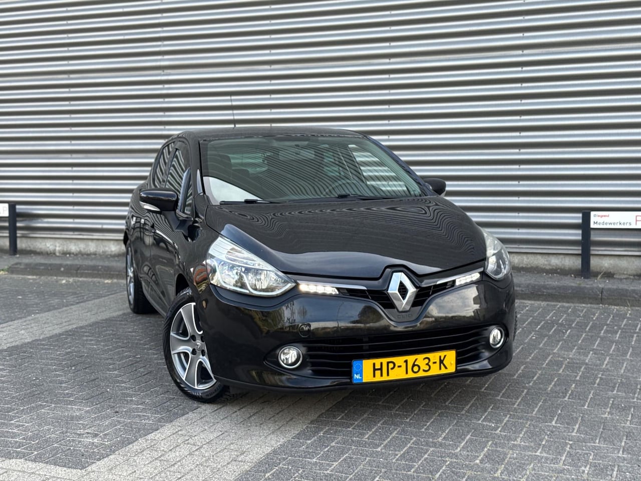 Renault Clio - 1.5 dCi ECO Night&Day 5D (bj 12-2015) EURO6|R-LINK|PDC|NAVI|203000 KM - AutoWereld.nl