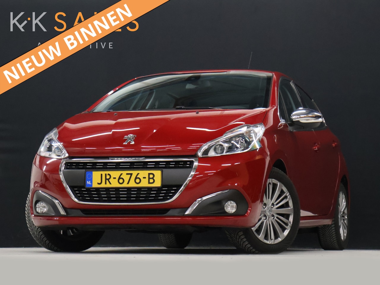 Peugeot 208 - 1.2 PureTech Allure [APPLE CARPLAY, PDC ACHTER, CRUISE CONTROL, CLIMATE CONTROL, NIEUWSTAA - AutoWereld.nl