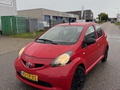 Toyota Aygo - 1.0-12V 5-deurs 2 sleutels Radio/Aux NIEUWE APK
