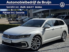 Volkswagen Passat Variant - GTE 218pk DSG (Trekhaak, Camera, Virtual, IQ, Ergo)