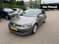 Volkswagen Golf - 1.0 TSI Connected Series | Apple carplay | Achteruitrijcamera | Cruise control | Parkeerse
