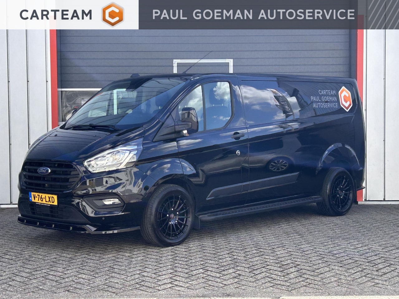 Ford Transit Custom - 300 2.0 TDCI L2H1 Limited | Trekhaak | Customized | Stoel verwarming | Camera | - AutoWereld.nl