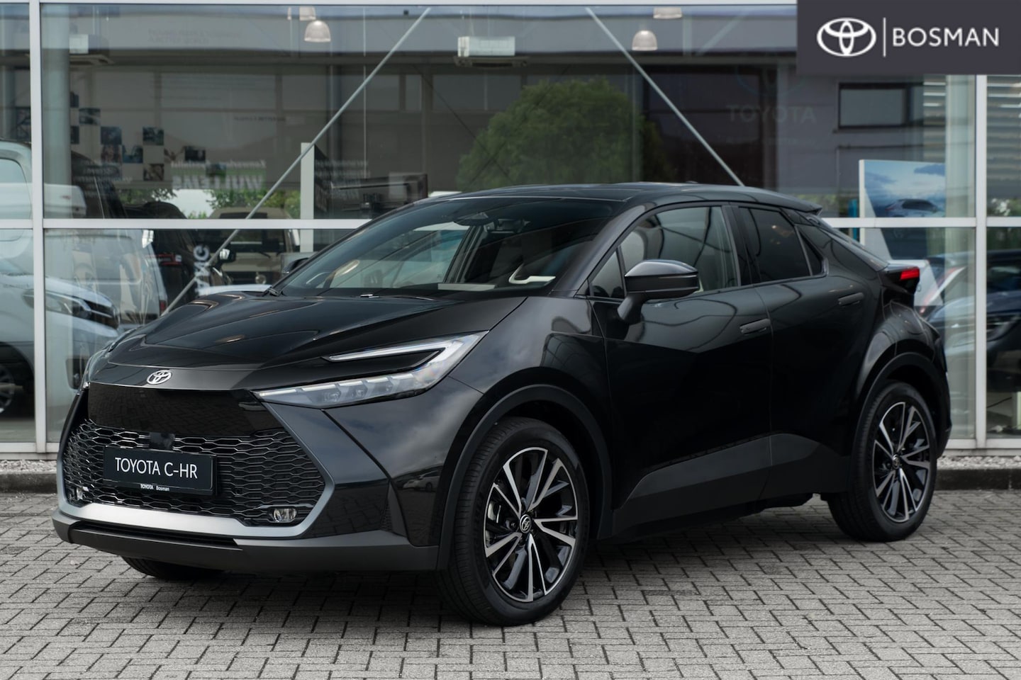 Toyota C-HR - 2.0 Plug-in Hybrid 220 Executive - AutoWereld.nl