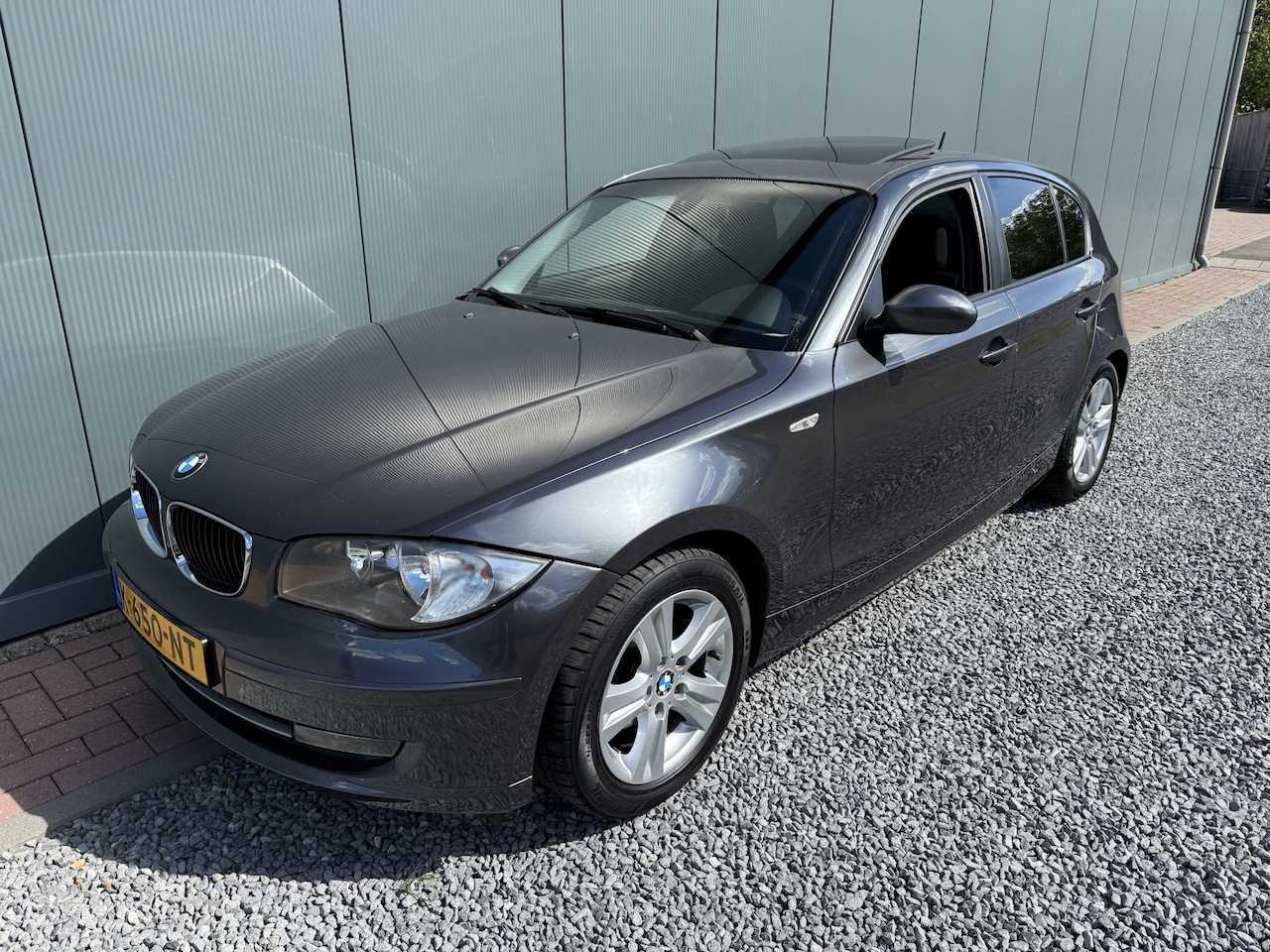 BMW 1-serie - 118i 2.0 143pk Executive 5-drs - AutoWereld.nl