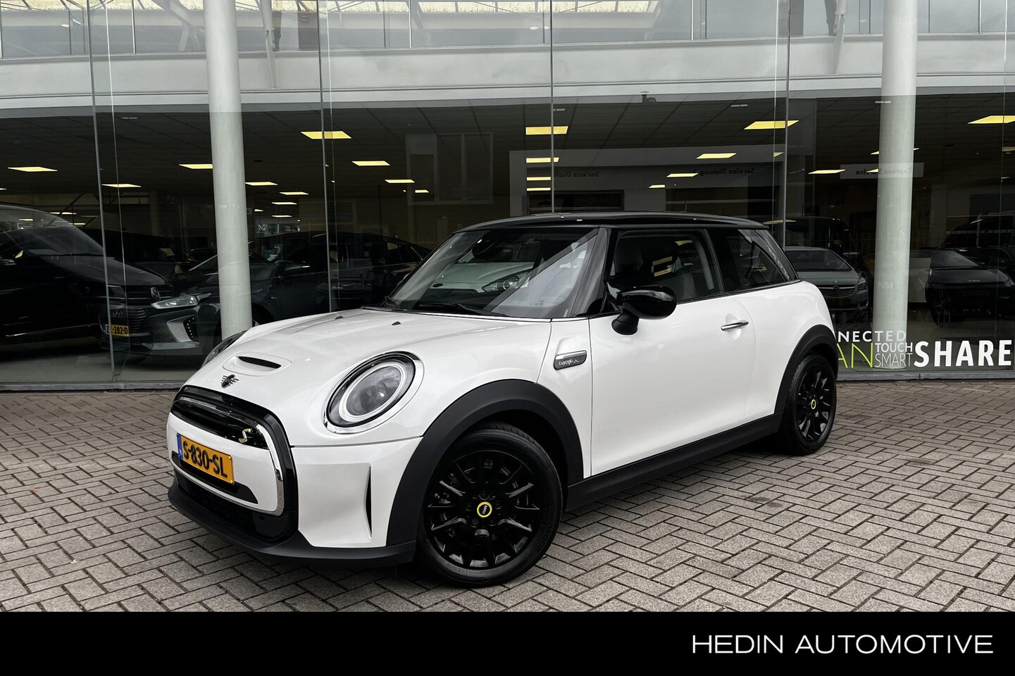 MINI Mini-Electric - Classic 33 kWh NAV | Climate Control | Cruise Control | - AutoWereld.nl