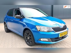 Skoda Fabia - 1.2 TSI Style Navigatie Groot Scherm