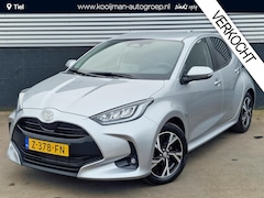 Toyota Yaris - 1.5 Hybrid 115 First Edition Navigatie, Smart Key, Achteruitrijcamera, Privacy glass, LMV,