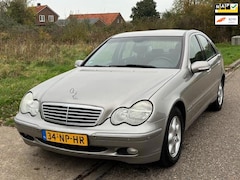 Mercedes-Benz C-klasse - 200 K. Elegance Automaat ECC Audio/CD Electric pakket LMV 15" Cruisecontrol Dealeronderhou