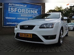 Ford Focus - 1.6-16V ST Pakket uitgevoerd