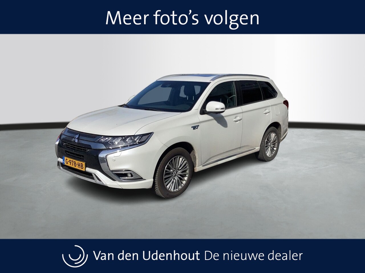 Mitsubishi Outlander - 2.4 135pk PHEV Instyle / Schuif-kanteldak / Rondomzicht Camera / Elek. Achterklep - AutoWereld.nl