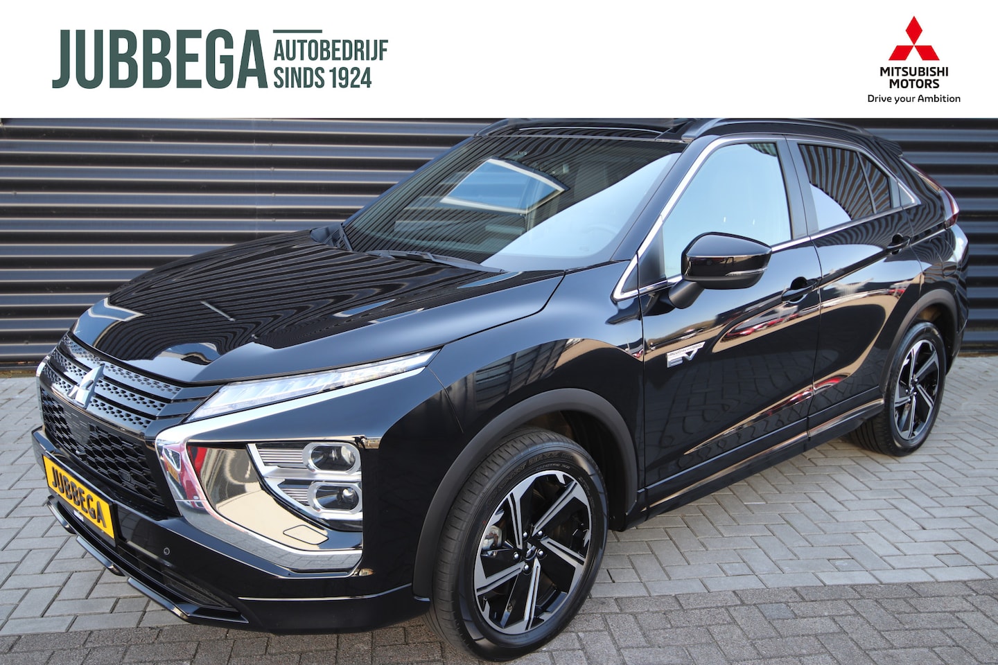 Mitsubishi Eclipse Cross - 2.4 PHEV Instyle Pano, Leder, Adaptive Cr - AutoWereld.nl