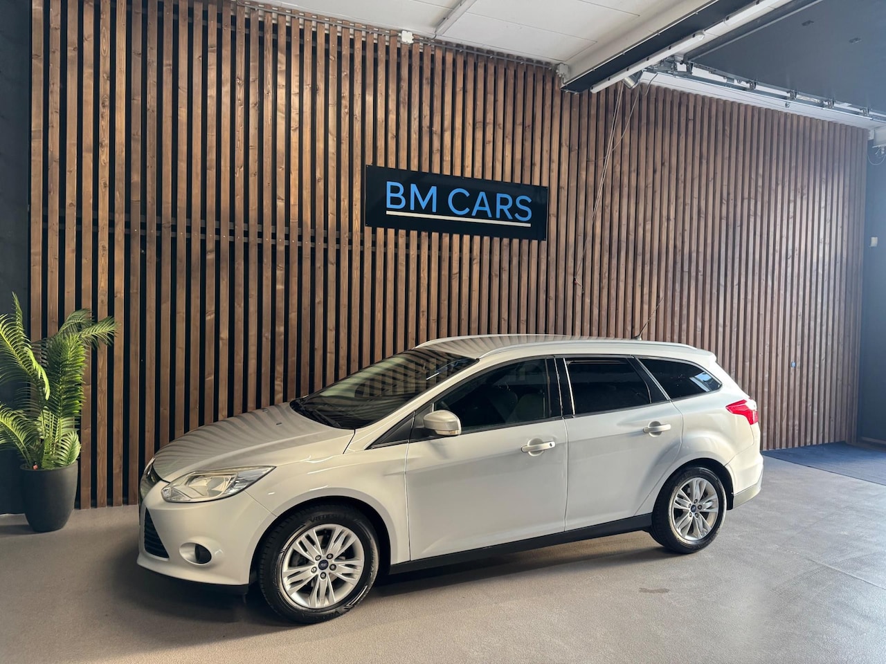 Ford Focus Wagon - 1.6 TI-VCT First Edition Airco,Stoelverwarming, PDC - AutoWereld.nl