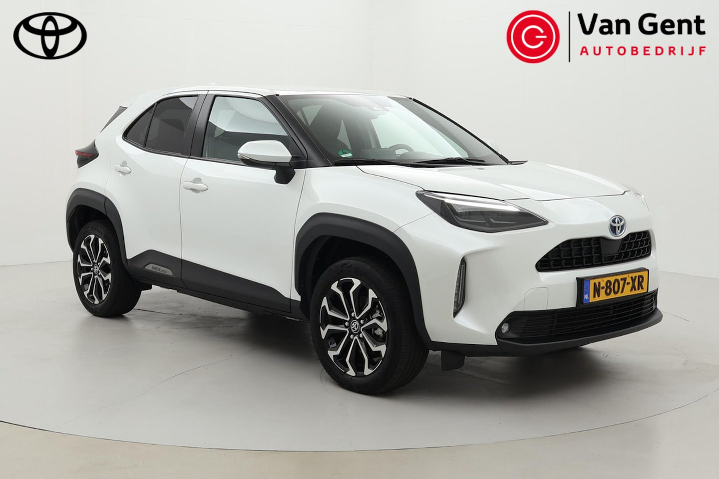 Toyota Yaris Cross - 1.5 Hybrid First Edition | Navigatie | Adaptive Cruise | Full LED | 17 inch | Keyless | Ap - AutoWereld.nl