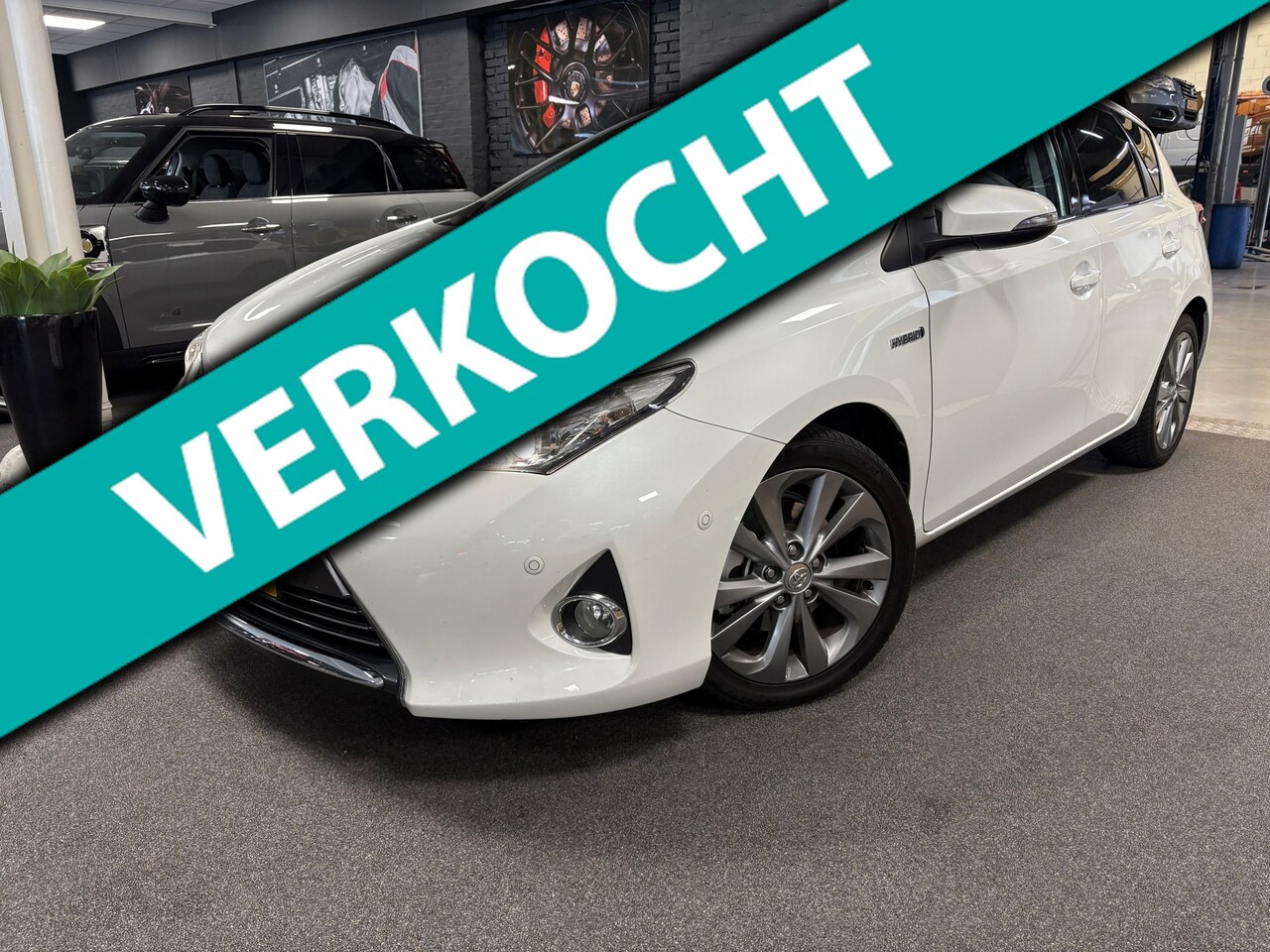 Toyota Auris Touring Sports - 1.8 Hybrid Aspiration 1.8 Hybrid Aspiration - AutoWereld.nl