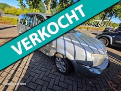 Kia Carens - 1.8-16V LX
