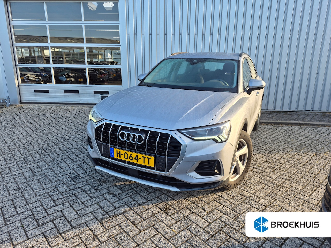 Audi Q3 - 35 TFSI Pro Line business 150pk Apple Carplay Android Auto | Navigatie | Achteruitrijcamer - AutoWereld.nl
