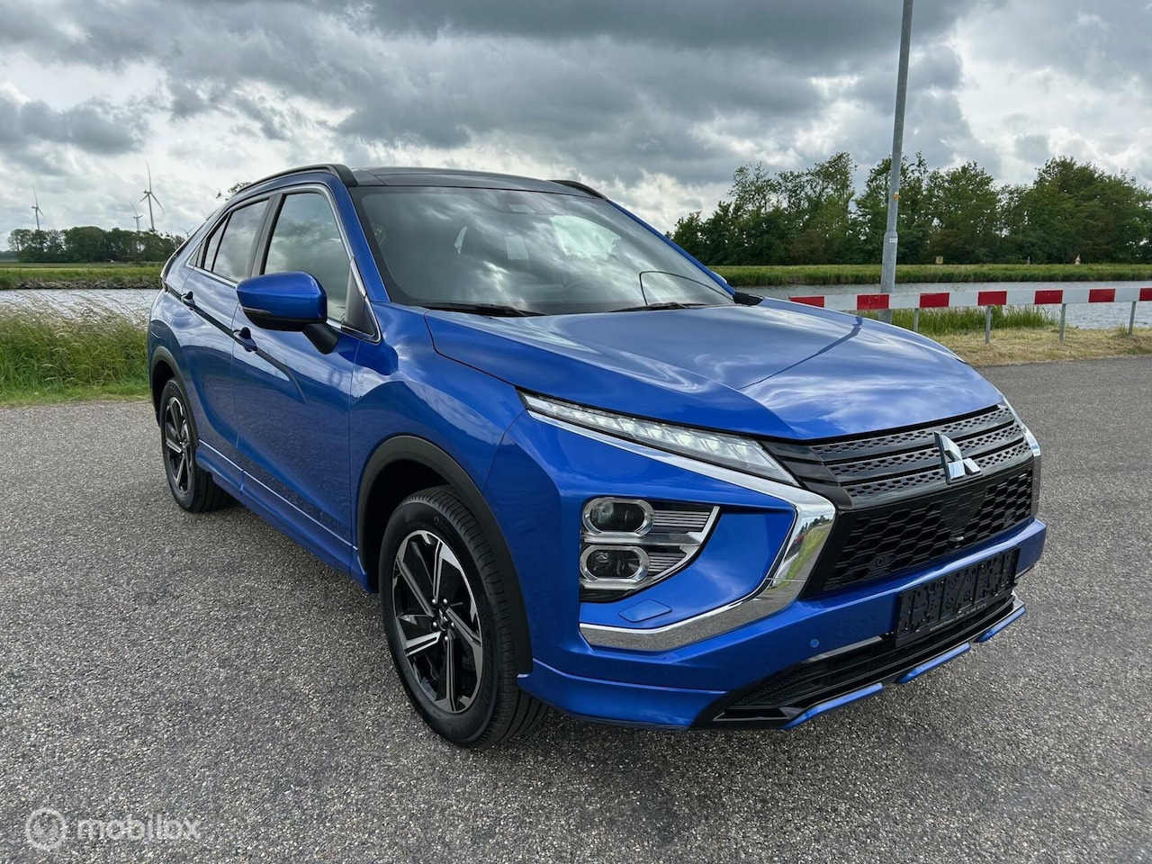 Mitsubishi Eclipse Cross - 2.4 PHEV Instyle 2.4 PHEV Instyle - AutoWereld.nl