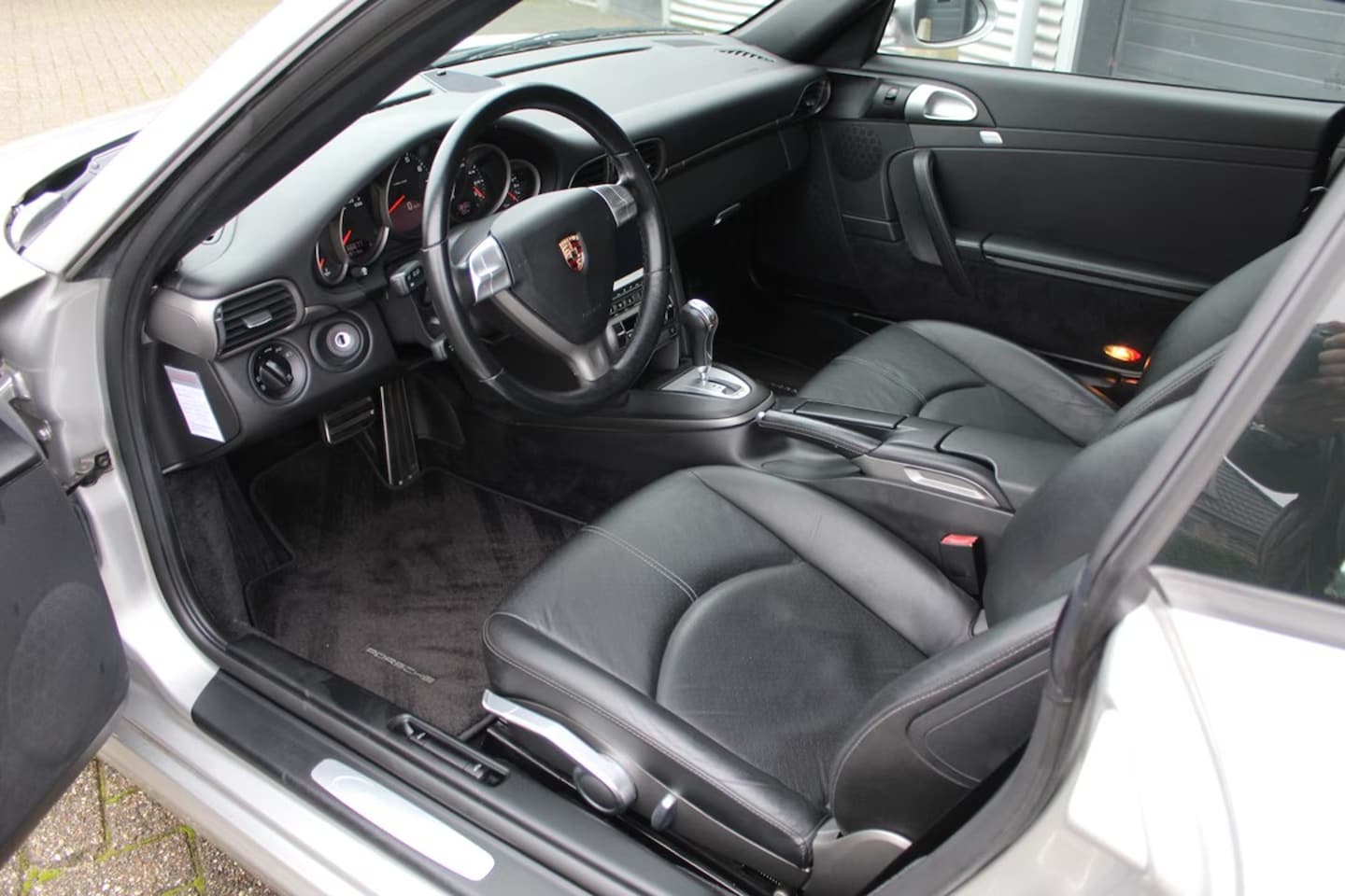 Porsche 911 - 3.6 Carrera CARRERA NAP Dealer onderhouden