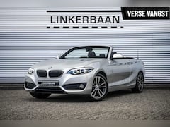 BMW 2-serie Cabrio - 218i | Sportline | Stoelverwarming | Camera | PDC | Navi |