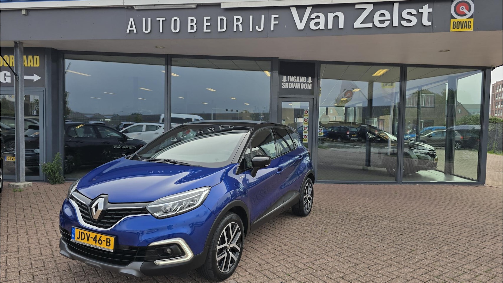 Renault Captur - 1.3 TCe Version S *6 Bak*Navigatie R-Link*Achteruitrij Camera*Parkeersensoren*LED*Keyless - AutoWereld.nl