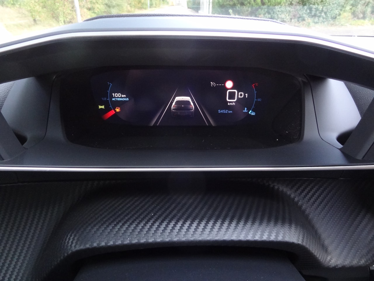 Peugeot 208 - 1.2 PureTech Allure Pack 5452 km ! Stoelverw Carplay Camera Radar Pdc Digital dashbord