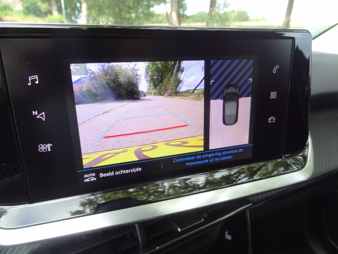 Peugeot 208 - 1.2 PureTech Allure Pack 5452 km ! Stoelverw Carplay Camera Radar Pdc Digital dashbord