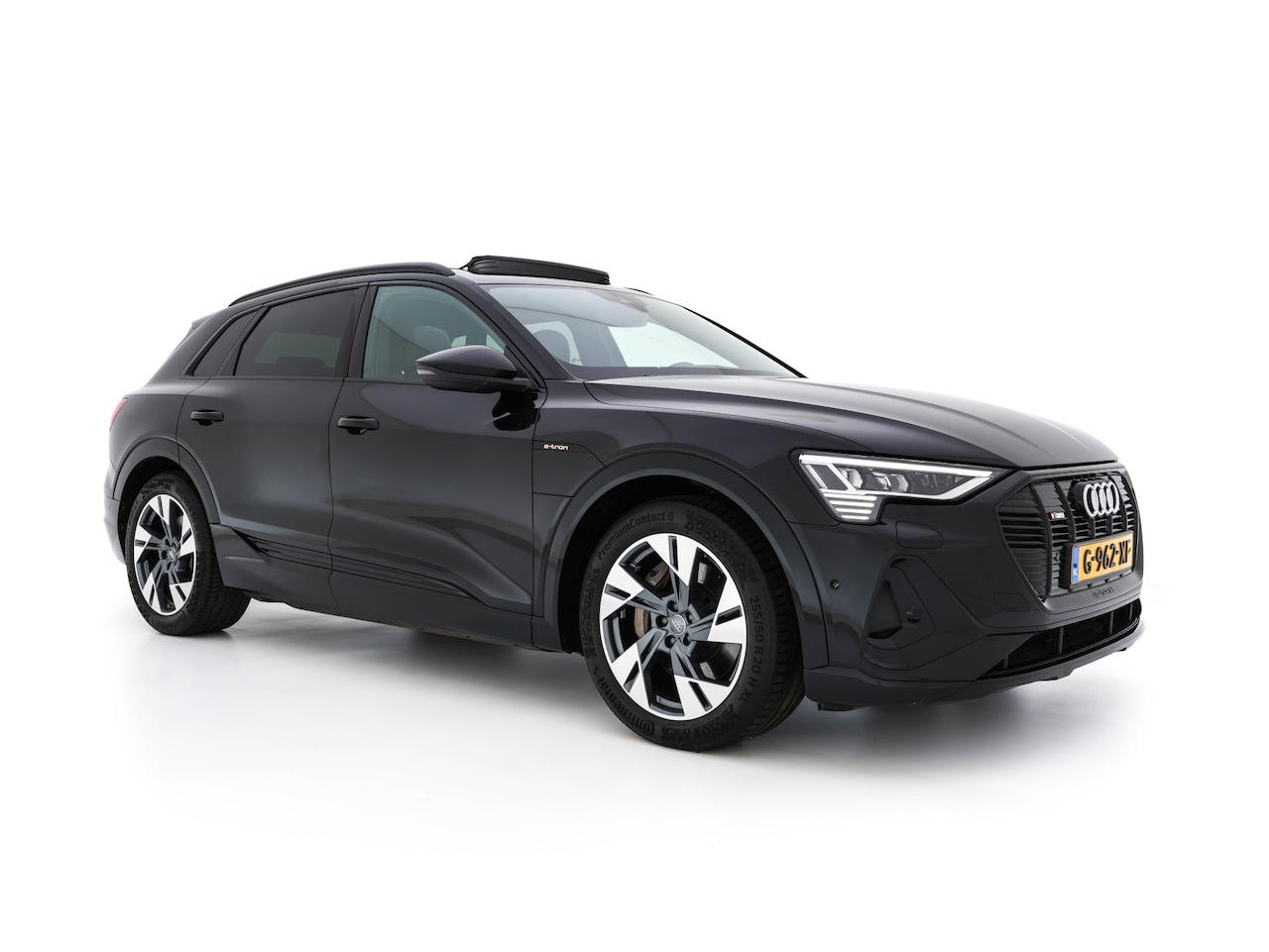 Audi e-tron - 50 Quattro Launch Edition Black 71 kWh [ 3-Fase ] *PANO | LEATHER-ALCANTARA | FULL-LED | A - AutoWereld.nl