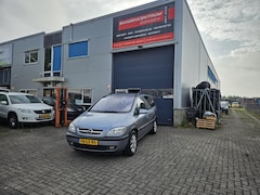 Opel Zafira - 2.2-16V Elegance