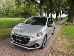 Peugeot 208 - 1.2 PureTech Allure 1e eigenaar, dealer onderhouden