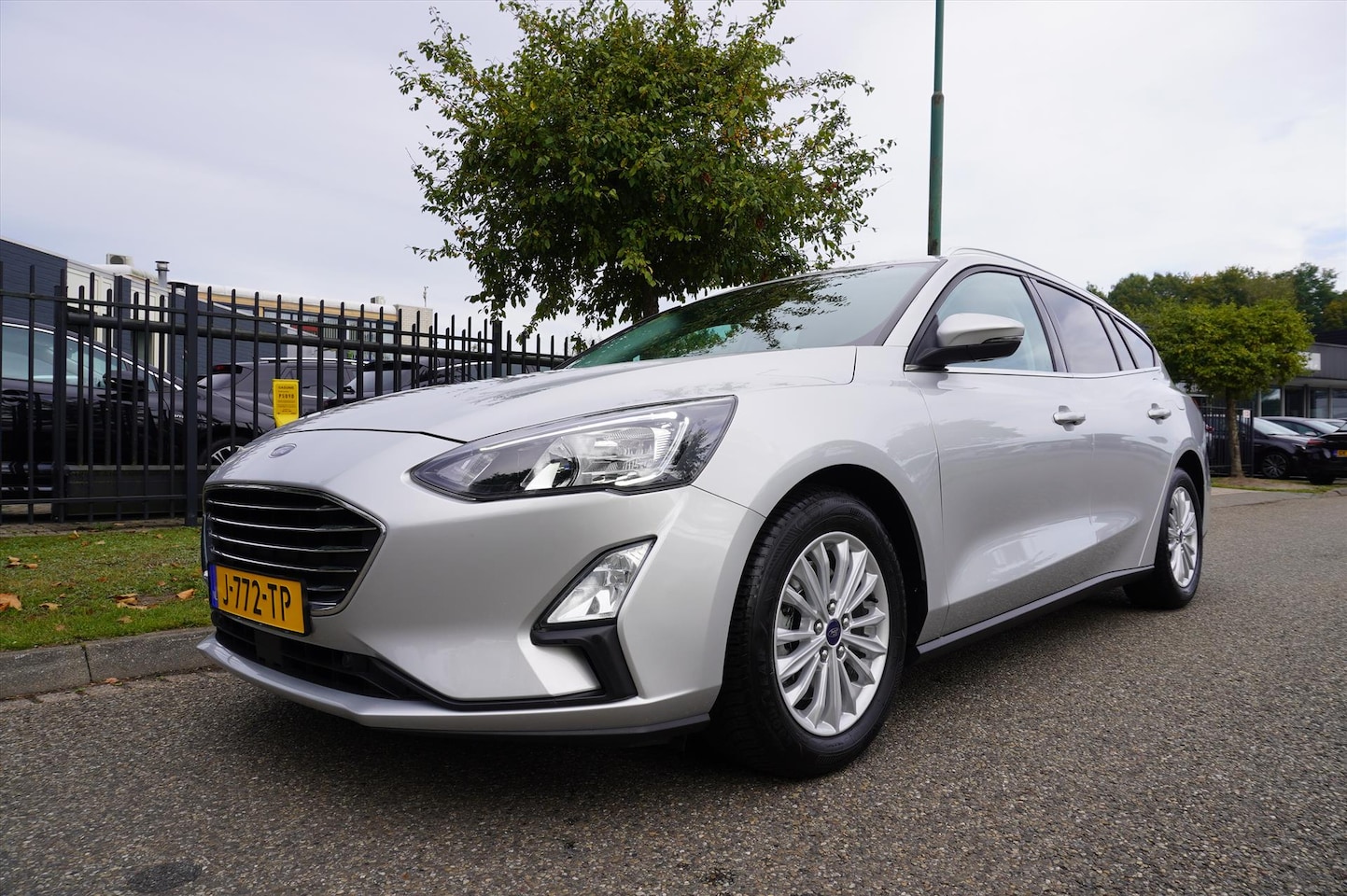 Ford Focus Wagon - 1.0 EcoBoost Hybrid Titanium X Business 1.0 EcoBoost Hybrid 125pk Titanium X Business B & O - AutoWereld.nl