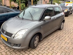 Suzuki Swift - 1.5 Exclusive automaat nieuwe apk tot9-2026