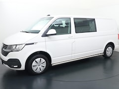 Volkswagen Transporter - 2.0 TDI L2H1 30 DC Highline | 150 PK | Automaat | Dubbele Cabine | Trekhaak | Navigatiesys