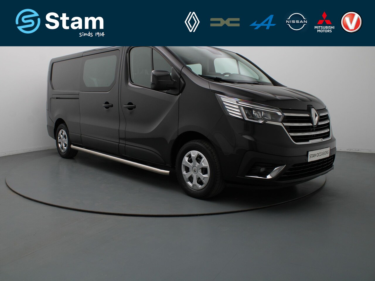 Renault Trafic - 2.0 dCi 150pk T29 L2H1 DC Work Edition Automaat Camera | Cruise | Navi | Parkeersens. v+a - AutoWereld.nl