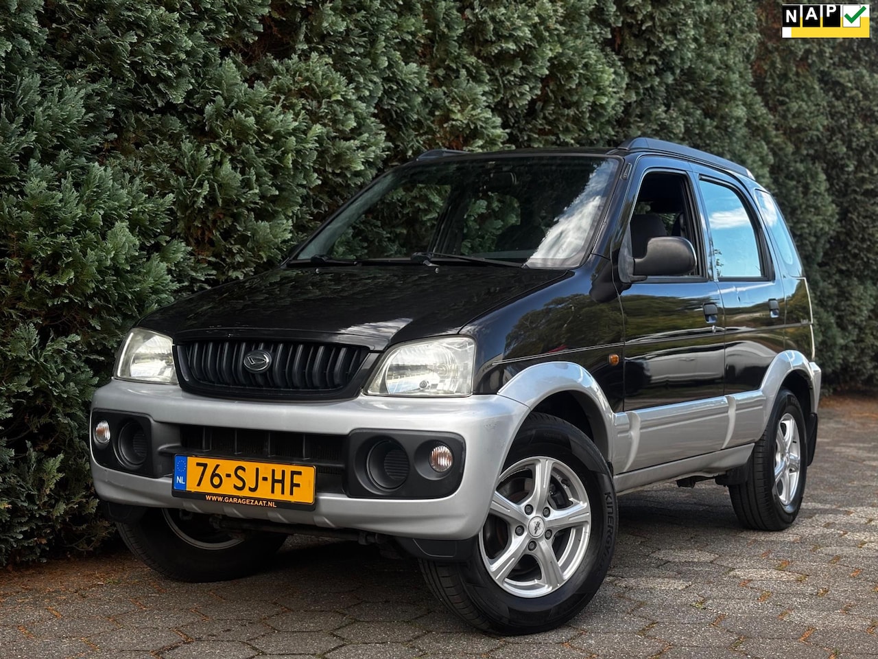 Daihatsu Terios - 1.3 DX 4x4 | Automaat - AutoWereld.nl
