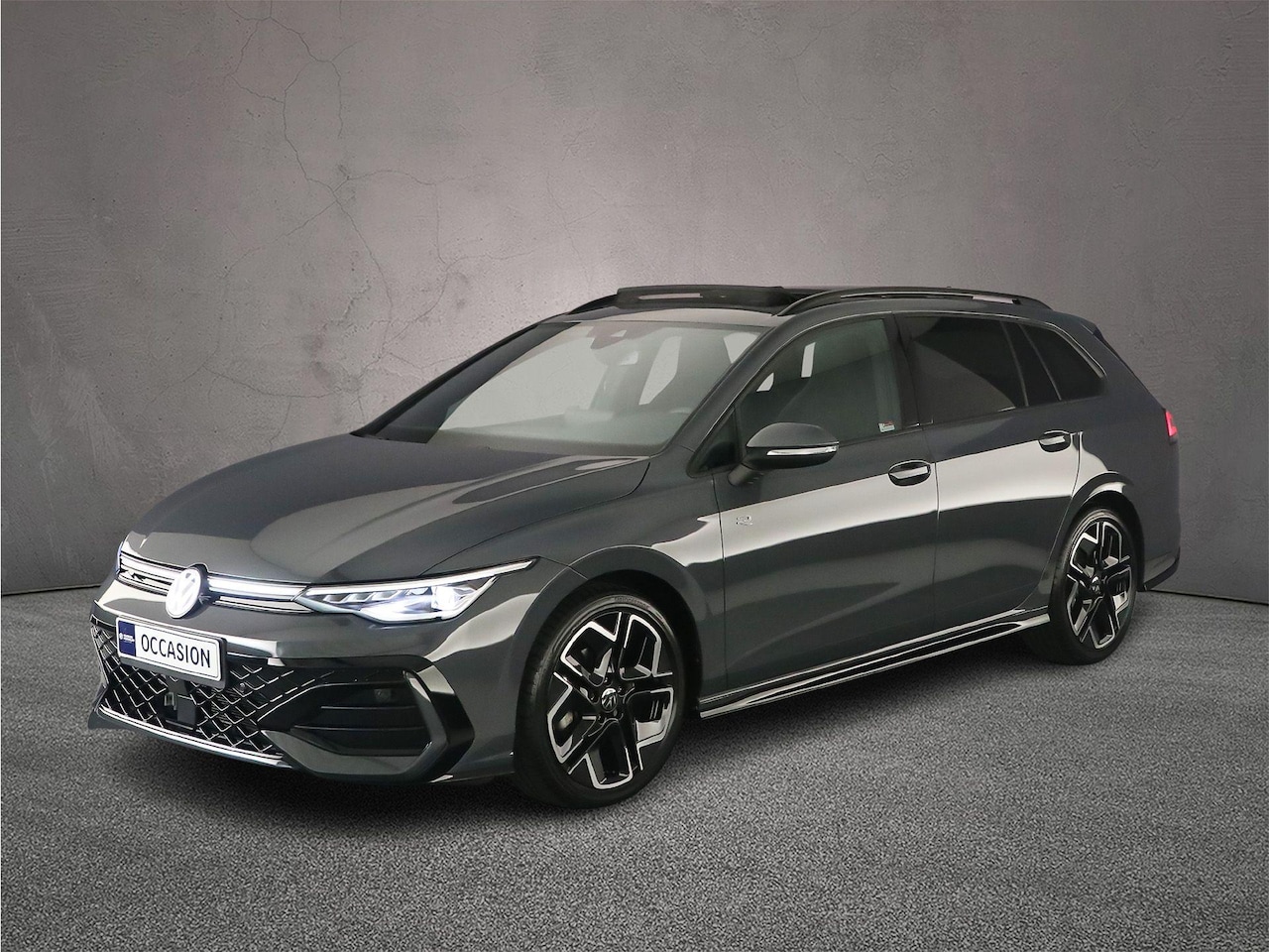 Volkswagen Golf Variant - R-Line Edition 1.5 eTSI 150pk DSG Automaat Trekhaak, Panoramadak, LED matrix koplampen, Na - AutoWereld.nl