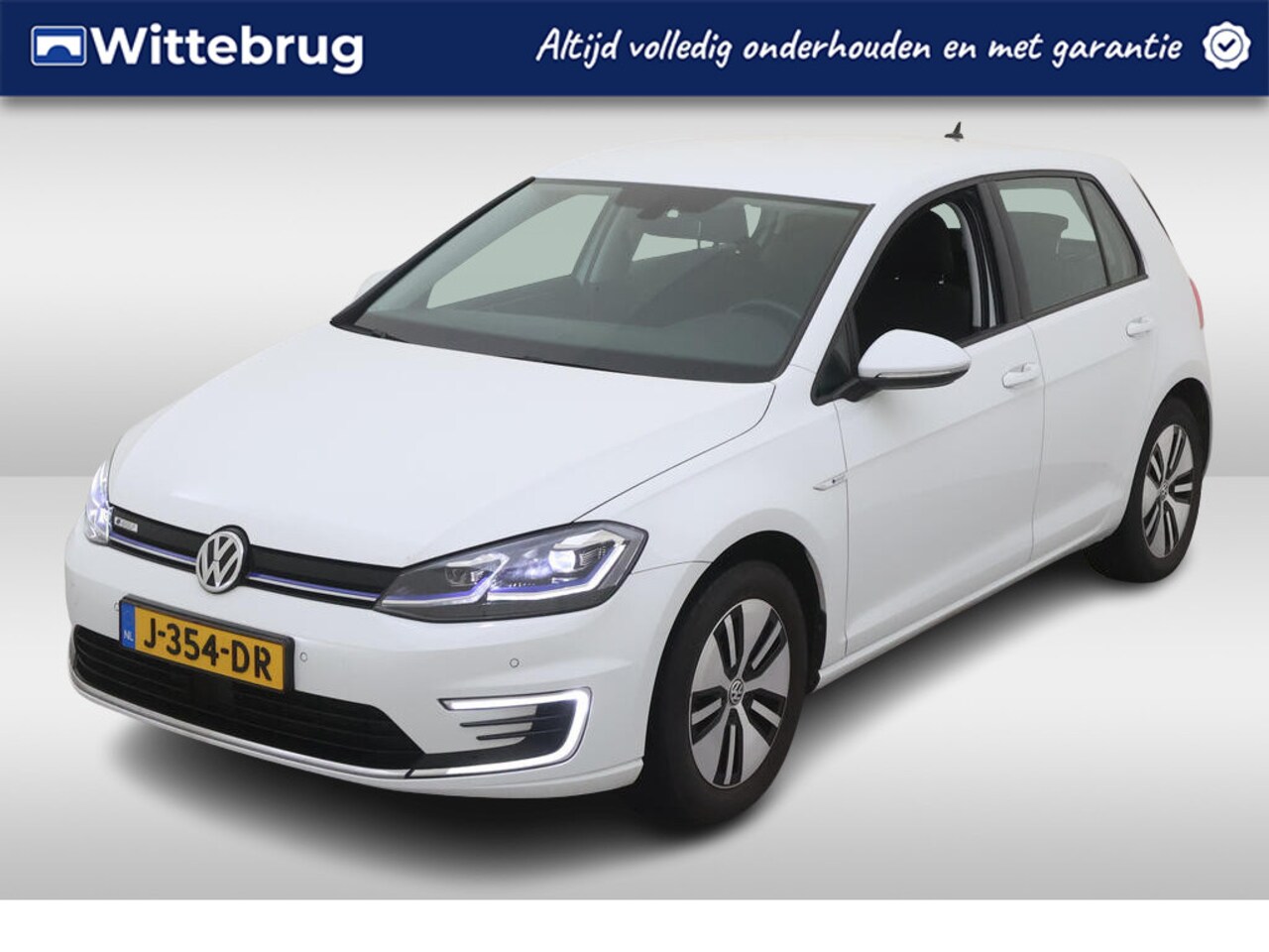 Volkswagen e-Golf - E-DITION Clima / Parkeersensoren / Navigatie / LED / Voorruit verwarmbaar - AutoWereld.nl