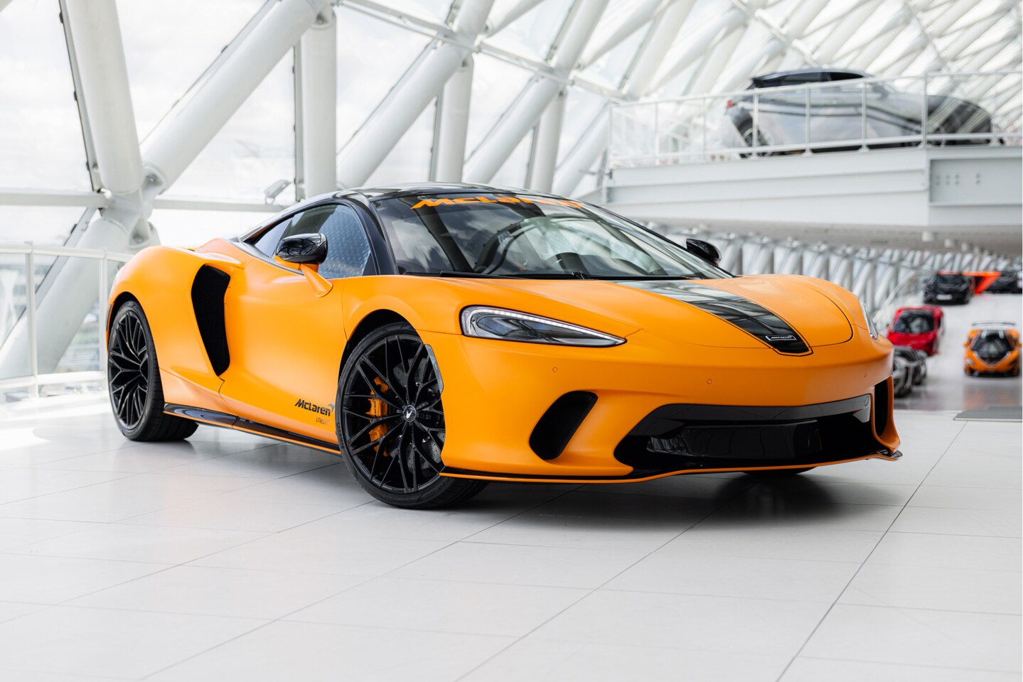 McLaren GT - 4.0 V8 | Matt Papaya Spark | Electrochromic Roof | MSO | - AutoWereld.nl
