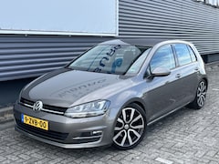 Volkswagen Golf - 1.4 TSI 150PK DSG / *NAP* / Dynaudio / Massage / Carbon / Camera