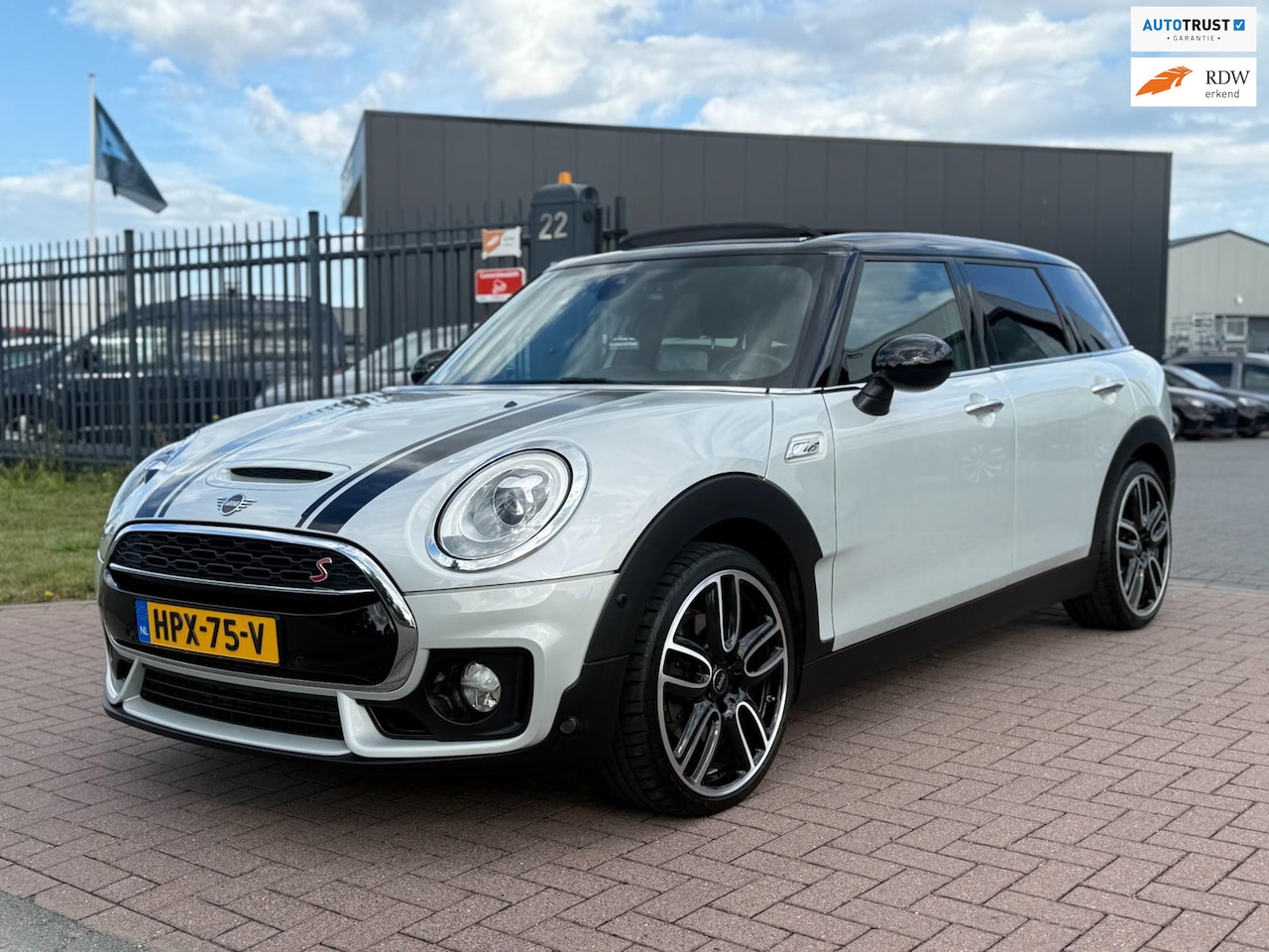 MINI Clubman - Mini 2.0 Cooper S Chili JCW 192PK 2018 Full Options !! - AutoWereld.nl