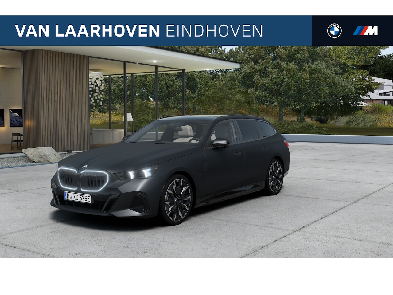 BMW 5-serie Touring - 550e xDrive M Sport Automaat / Panoramadak / Bowers & Wilkins / Adaptief onderstel profess - AutoWereld.nl