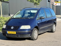 Volkswagen Sharan - 2.0 Trendline 7-ZITS/CLIMA